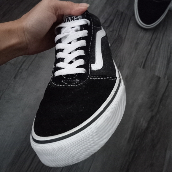 SOLD ~ Vans Ward 10.5 mens - Picture 4 of 8